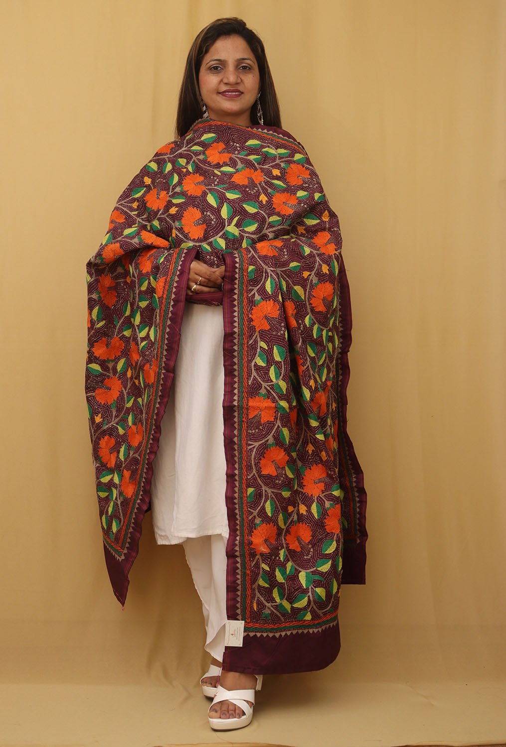 Exquisite Purple Kantha Silk Dupatta with Hand Embroidery - Luxurion World