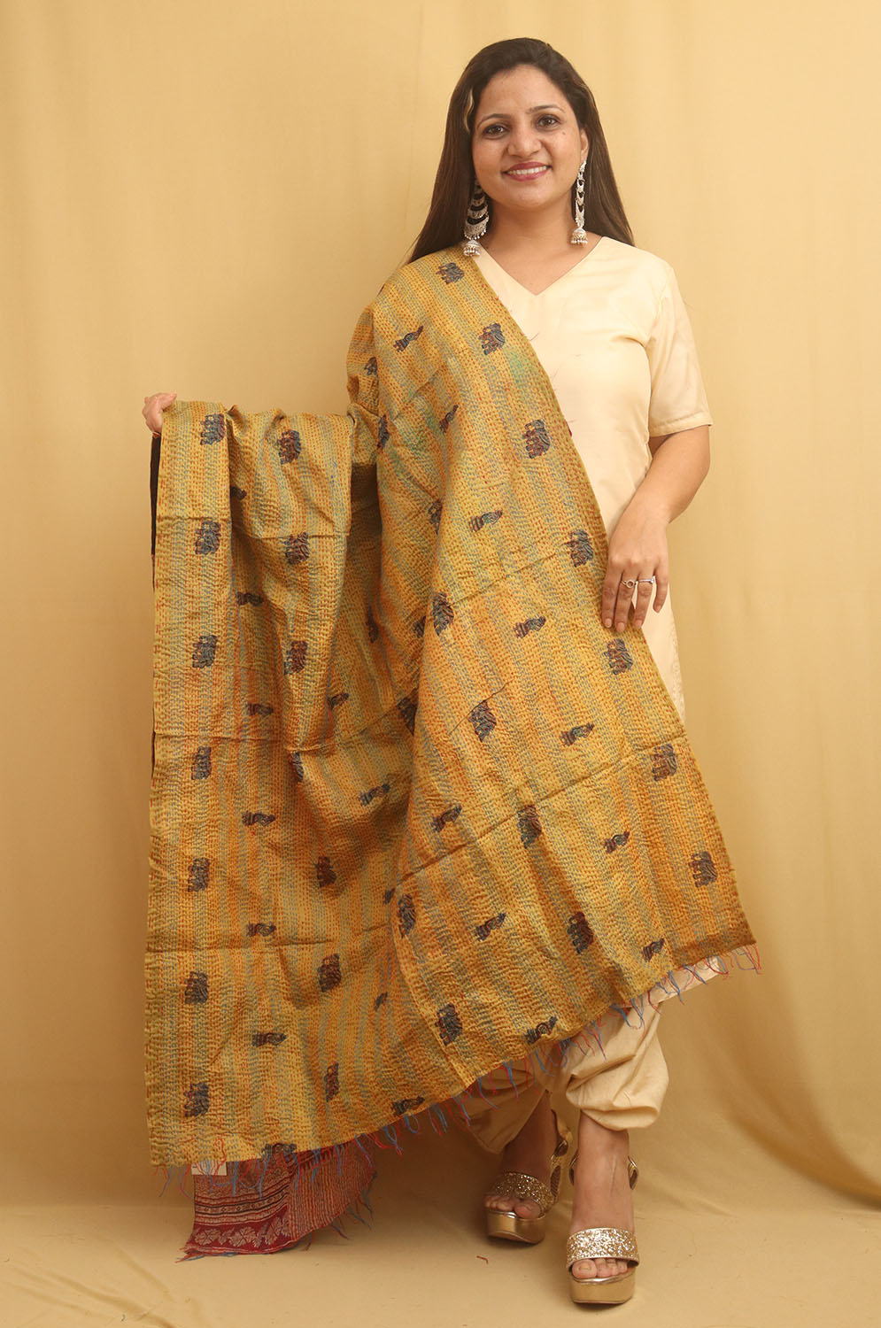 Multicolor Hand Embroidered Kantha Pure Silk Reversible Dupatta - Luxurion World