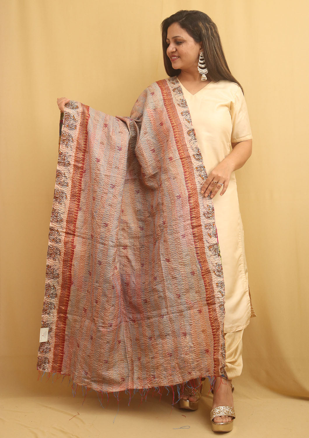 Multicolor Hand Embroidered Kantha Pure Silk Reversible Dupatta - Luxurion World