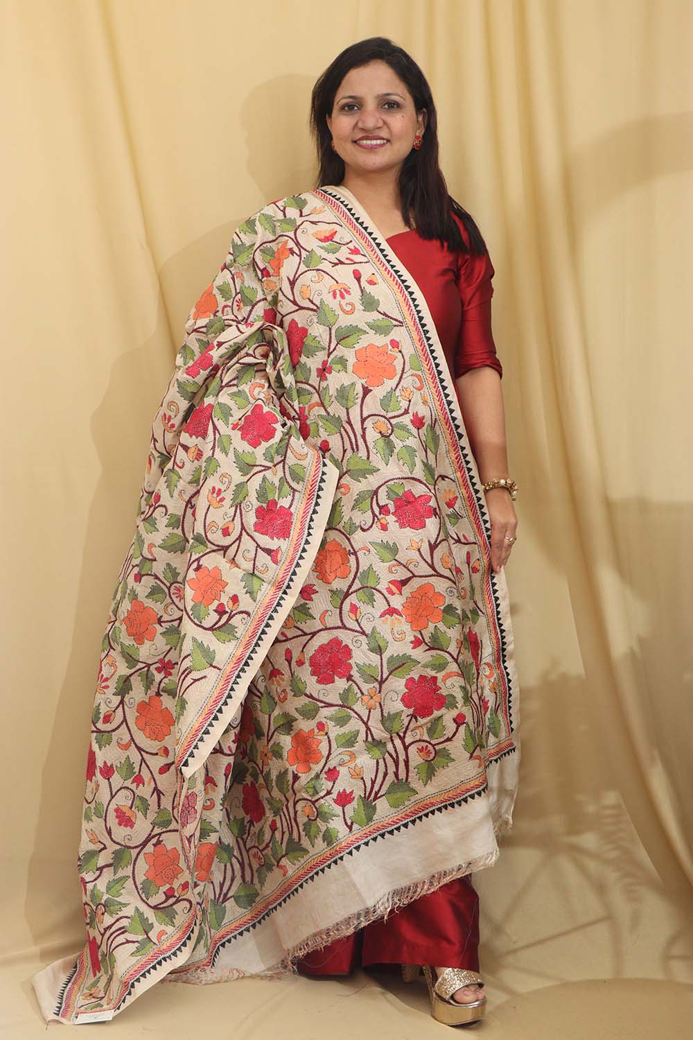 Vibrant Multicolor Hand Embroidered Kantha Tussar Silk Dupatta - Luxurion World