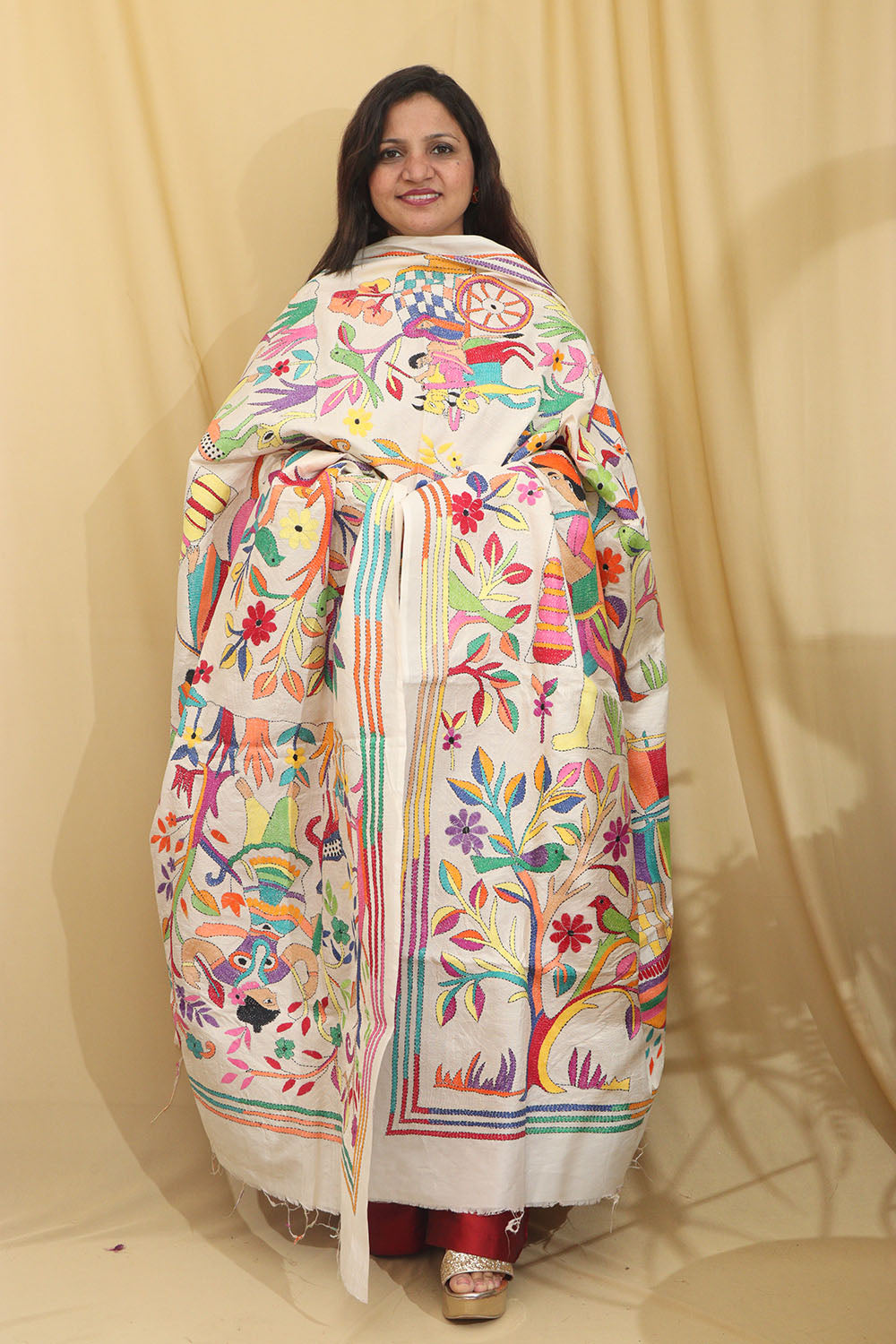 Vibrant Multicolor Hand Embroidered Kantha Tussar Silk Dupatta - Luxurion World