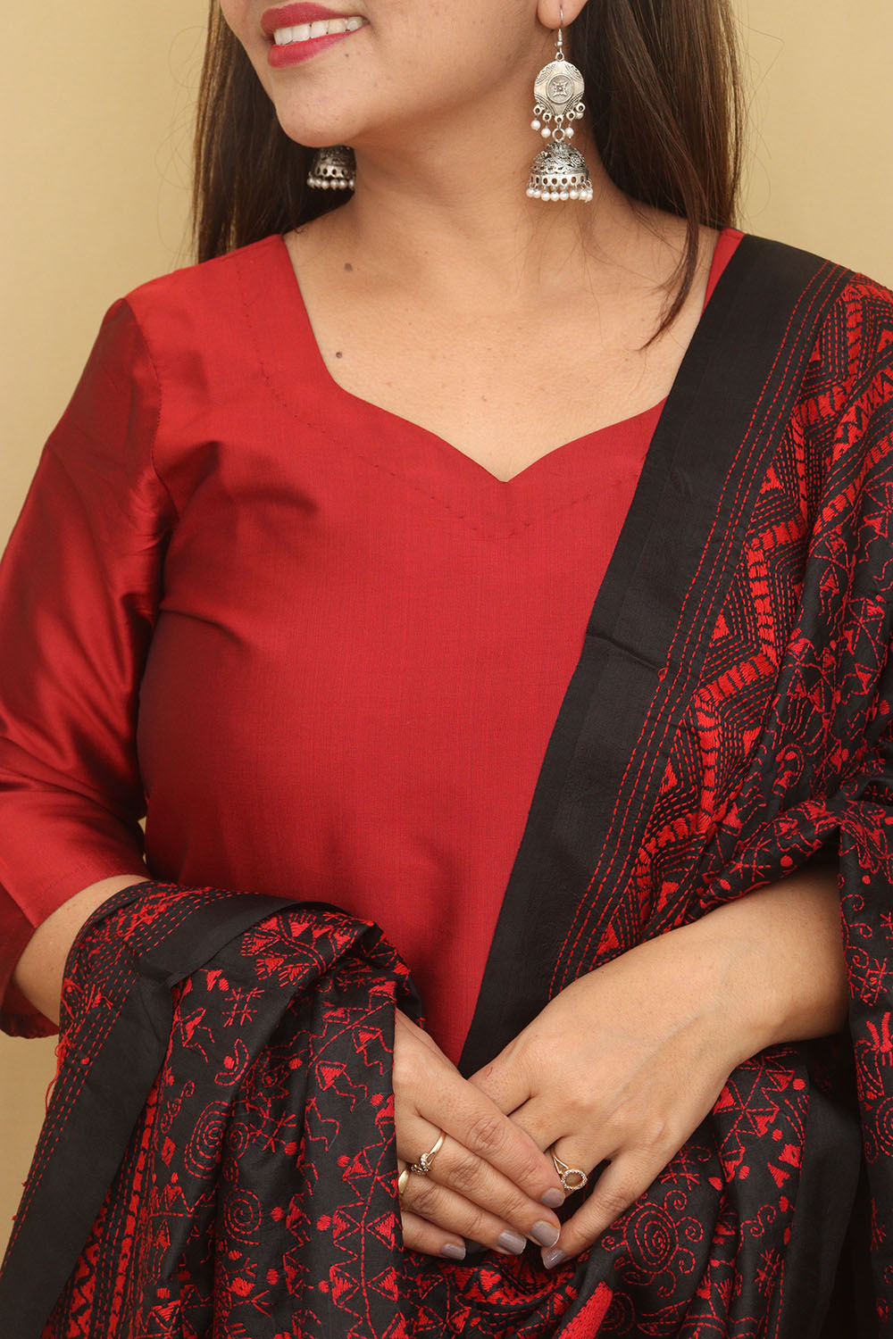 Hand-Embroidered Kantha Silk Dupatta with Warli Design