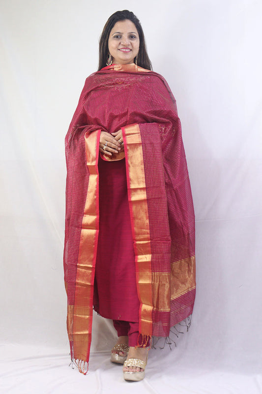Stylish Pink Maheshwari Handloom Silk Cotton Dupatta for Elegant Look