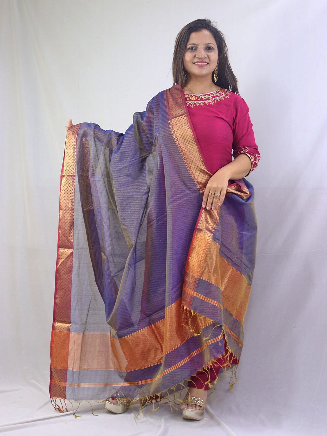 Stunning Blue Maheshwari Tissue Silk Dupatta - Handloom Cotton Weave - Luxurion World