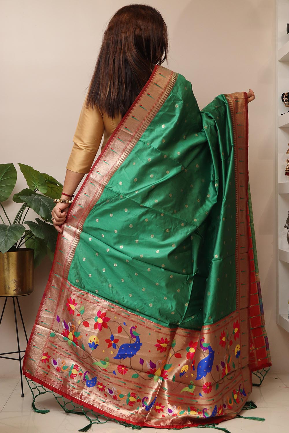 Stunning Green Paithani Silk Flower & Peacock Design Dupatta - Elegant Ethnic Wear - Luxurion World