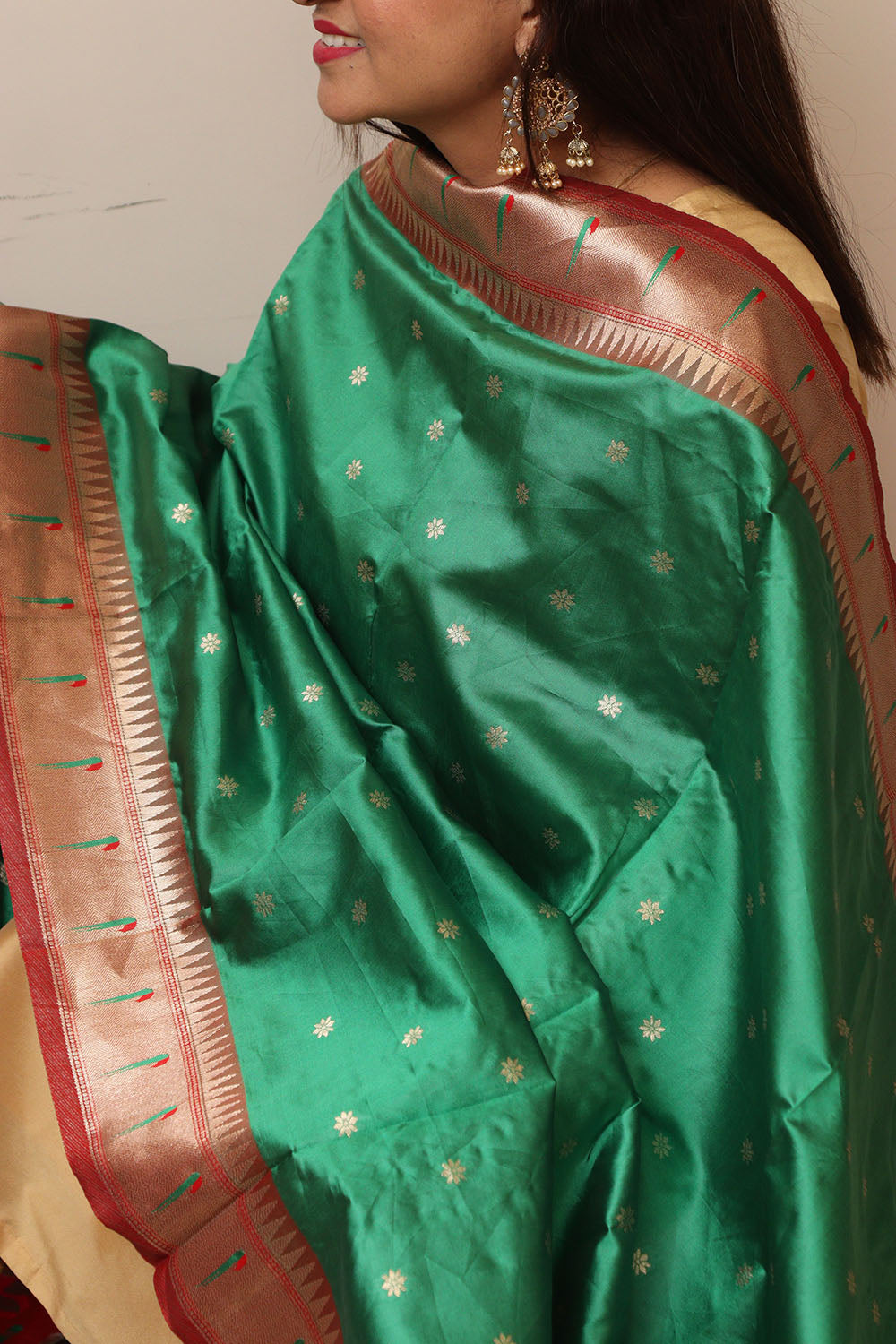 Stunning Green Paithani Silk Flower & Peacock Design Dupatta - Elegant Ethnic Wear - Luxurion World