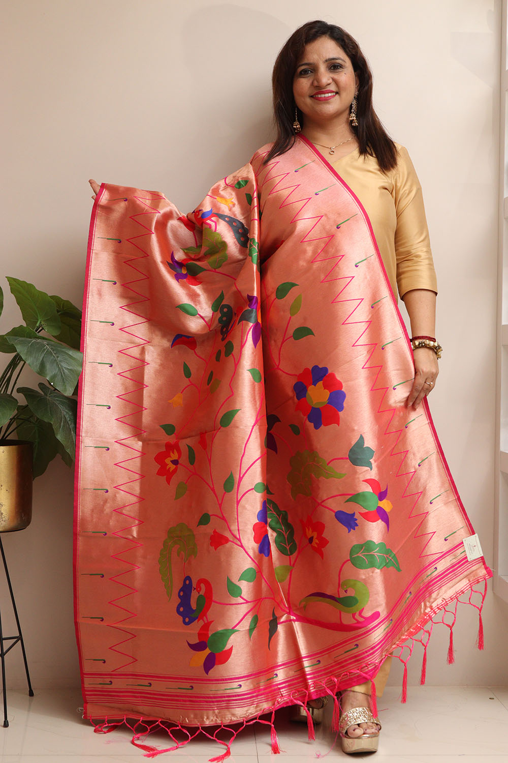 Beautiful Pink Paithani Silk Flower & Peacock Design Dupatta - Elegant and Stylish - Luxurion World