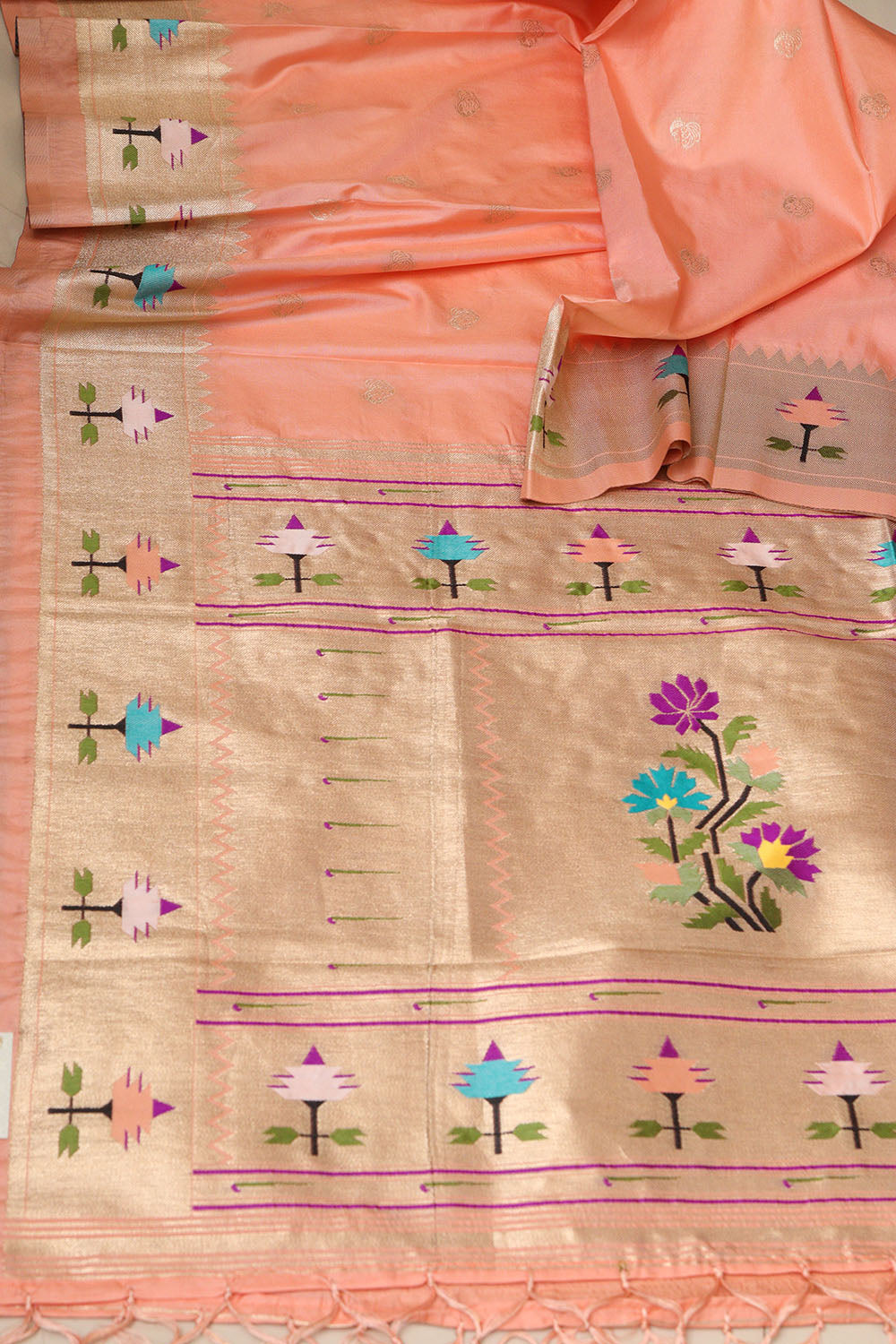 Peach Paithani Silk Flower Design Dupatta - Elegant and Luxurious - Luxurion World