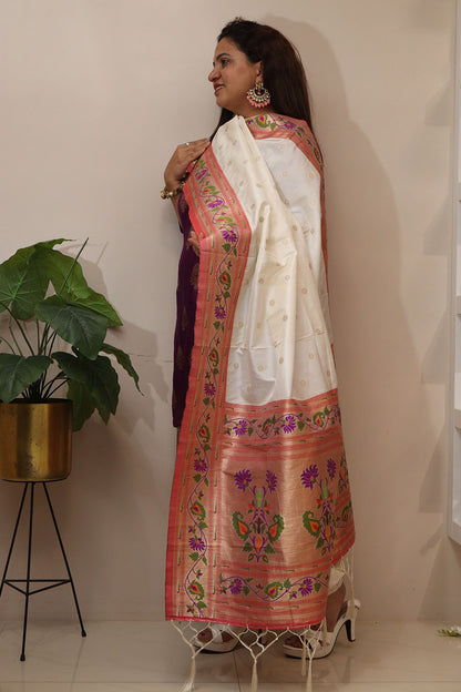 Elegant White Paithani Silk Flower Design Dupatta - Luxurion World