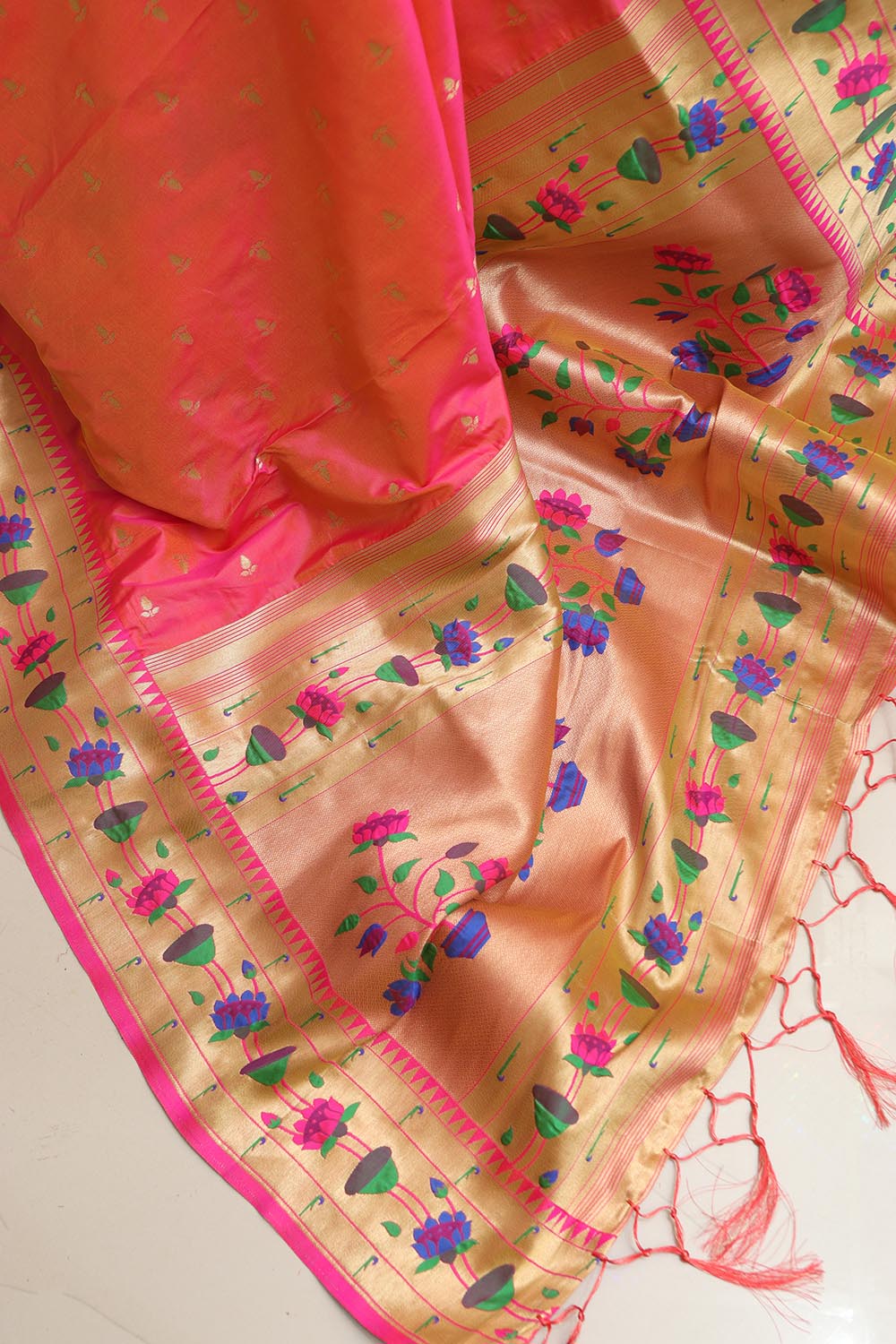 Beautiful Pink Paithani Silk Flower Design Dupatta - Luxurion World
