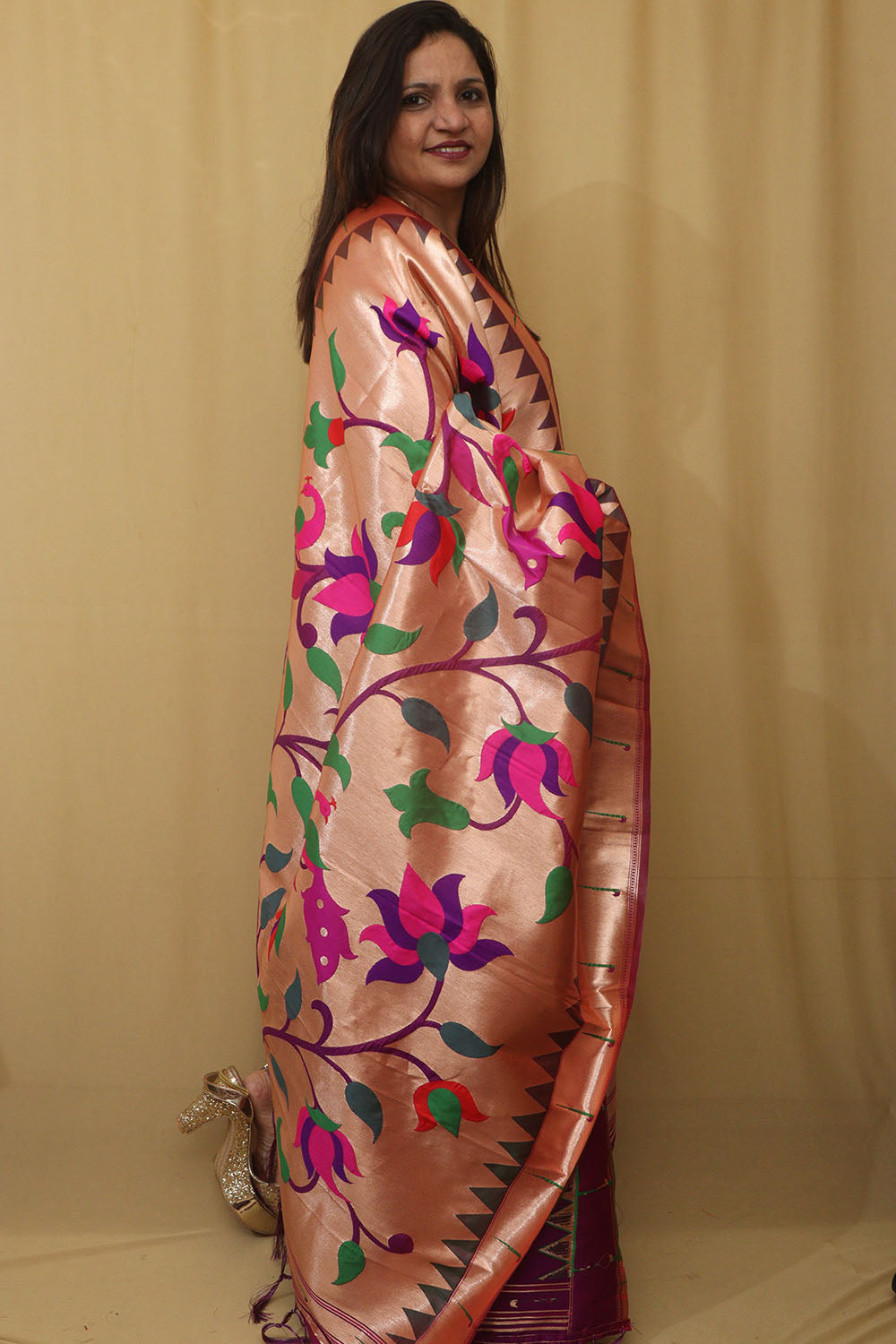 Exquisite Purple Paithani Silk Dupatta with Peacock & Floral Design - Luxurion World