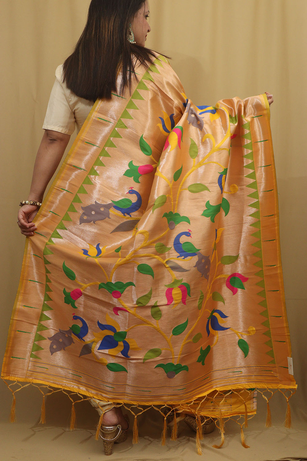 Exquisite Yellow Paithani Silk Dupatta with Peacock & Floral Design - Luxurion World