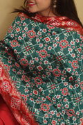 Stunning Green Patola Silk Dupatta - Elegant and Luxurious - Luxurion World
