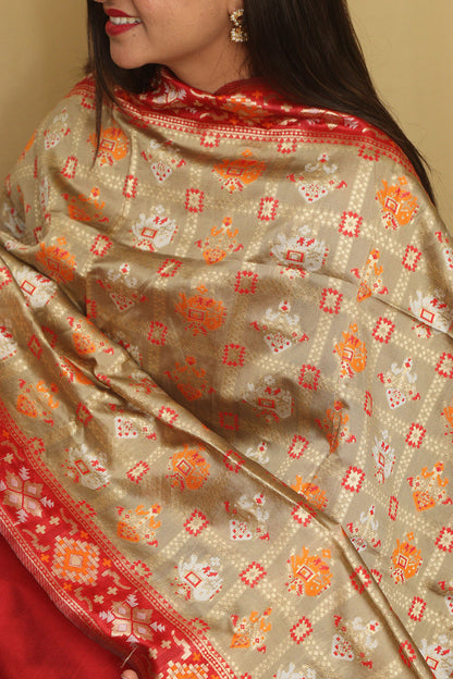 Soft and Stylish Pastel Patola Silk Dupatta - Luxurion World