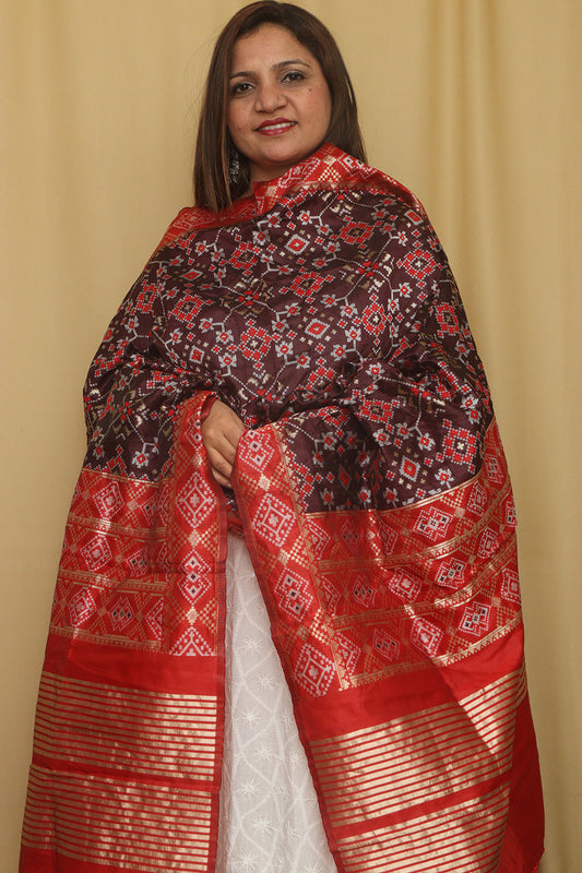 Exquisite Wine Patola Silk Dupatta - Elegant and Luxurious - Luxurion World