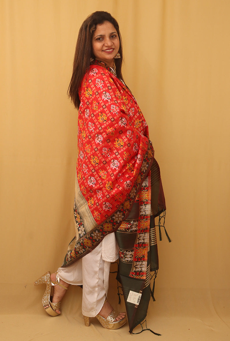 Red Patola Silk Dupatta - Luxurion World