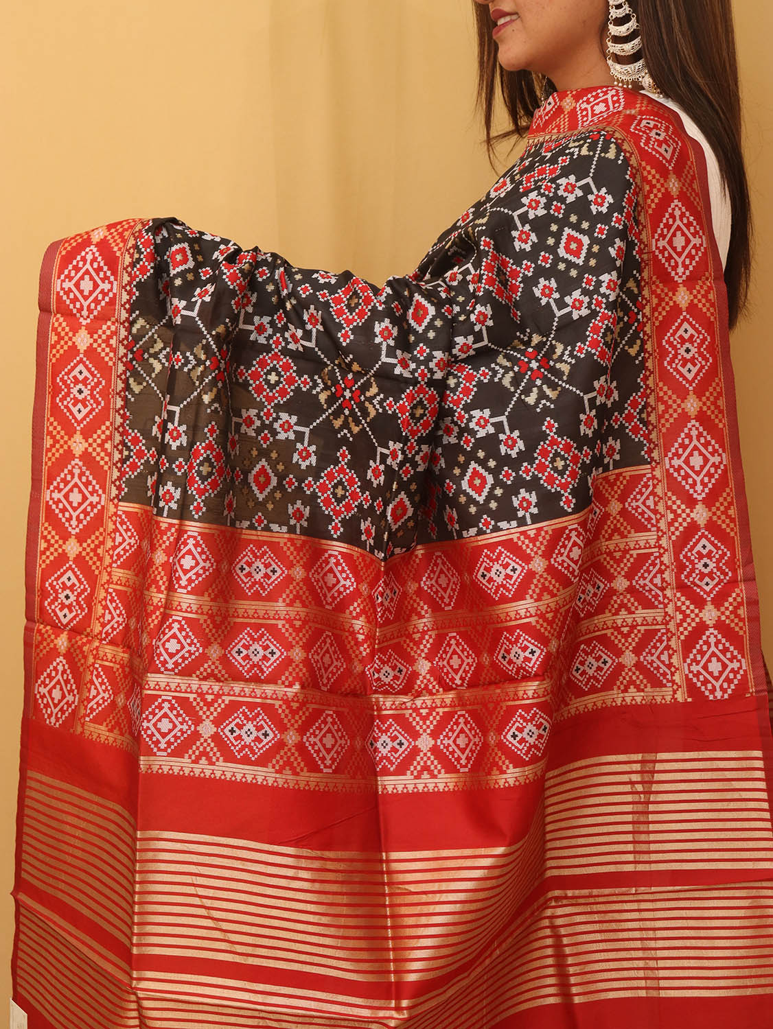Black Patola Silk Dupatta - Luxurion World