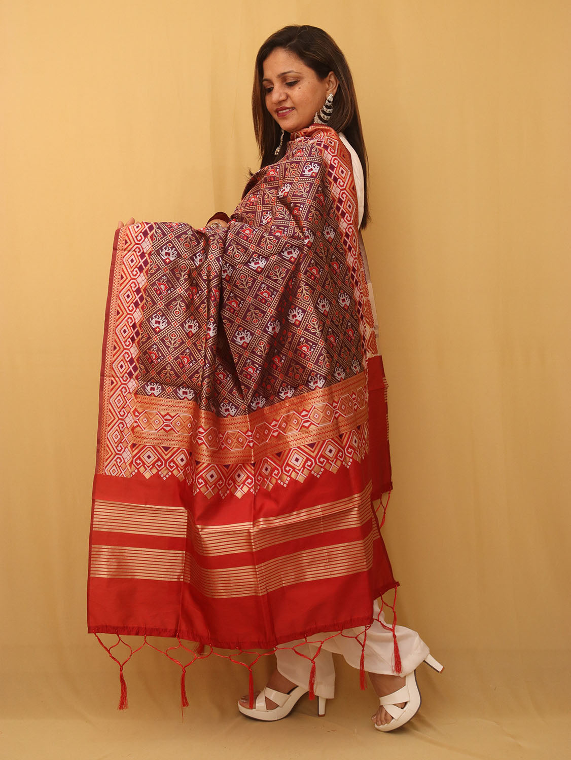 Elegant Purple Silk Dupatta for Women - Luxurion World