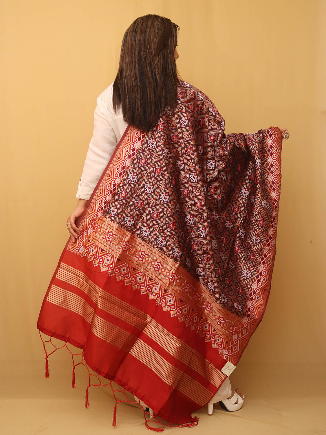 Elegant Purple Silk Dupatta for Women - Luxurion World