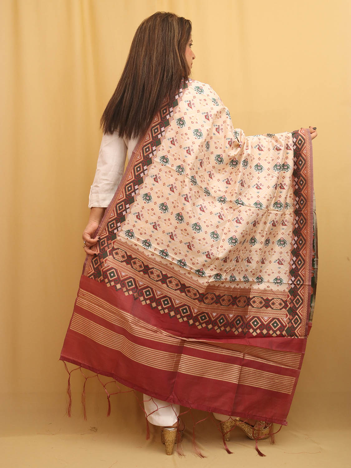 Off White Patola Silk Dupatta - Luxurion World