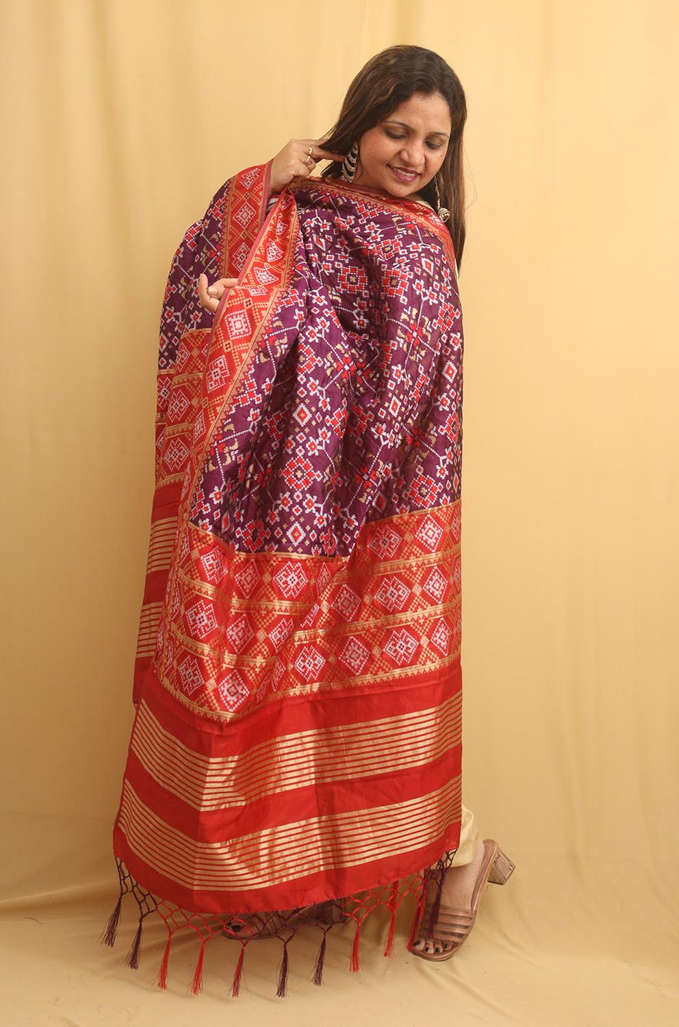 Purple Patola Silk Traditional Design Dupatta - Luxurion World