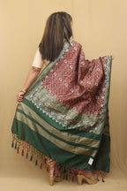 Elegant Maroon Patola Silk Dupatta: A Timeless Accessory - Luxurion World