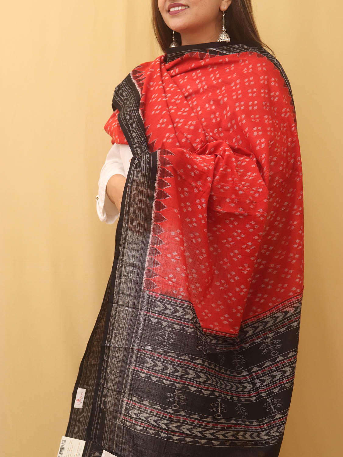 Red Handloom Sambalpuri Ikat Pure Cotton Dupatta - Luxurion World