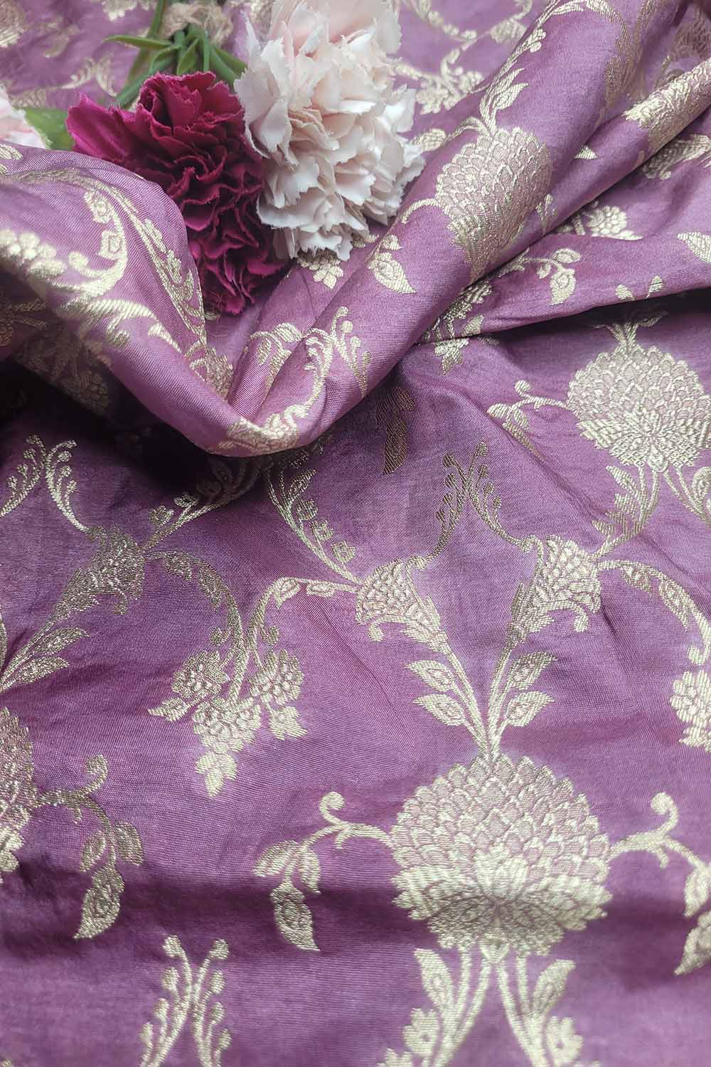 Exquisite Purple Banarasi Silk Fabric - Luxurious Elegance ( 1 Mtr ) - Luxurion World