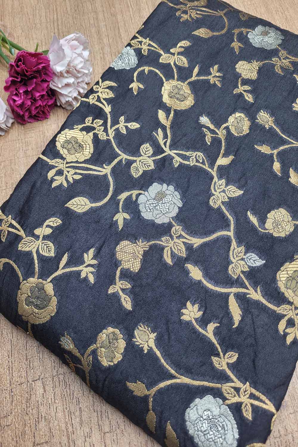 Exquisite Black Banarasi Silk Sona Roopa Fabric ( 1 Mtr ) - Luxurion World