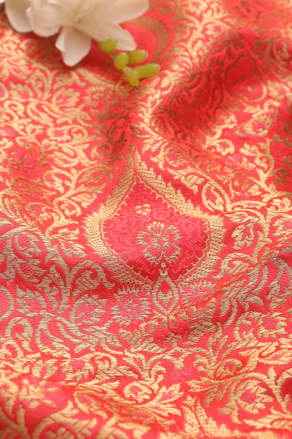 Exquisite Pink Banarasi Kimkhwab Silk Fabric - 1 Mtr Length - Luxurion World