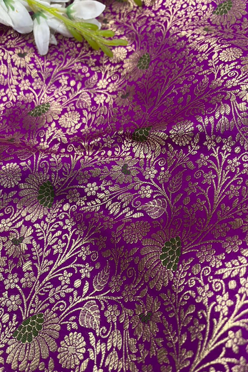 Exquisite Purple Handloom Banarasi Silk Flower Design Meenakari Fabric ( 1 Mtr ) - Luxurion World