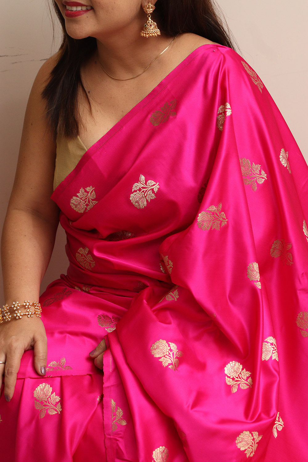 Pink Handloom Banarasi Silk Flower Design Saree - Luxurion World