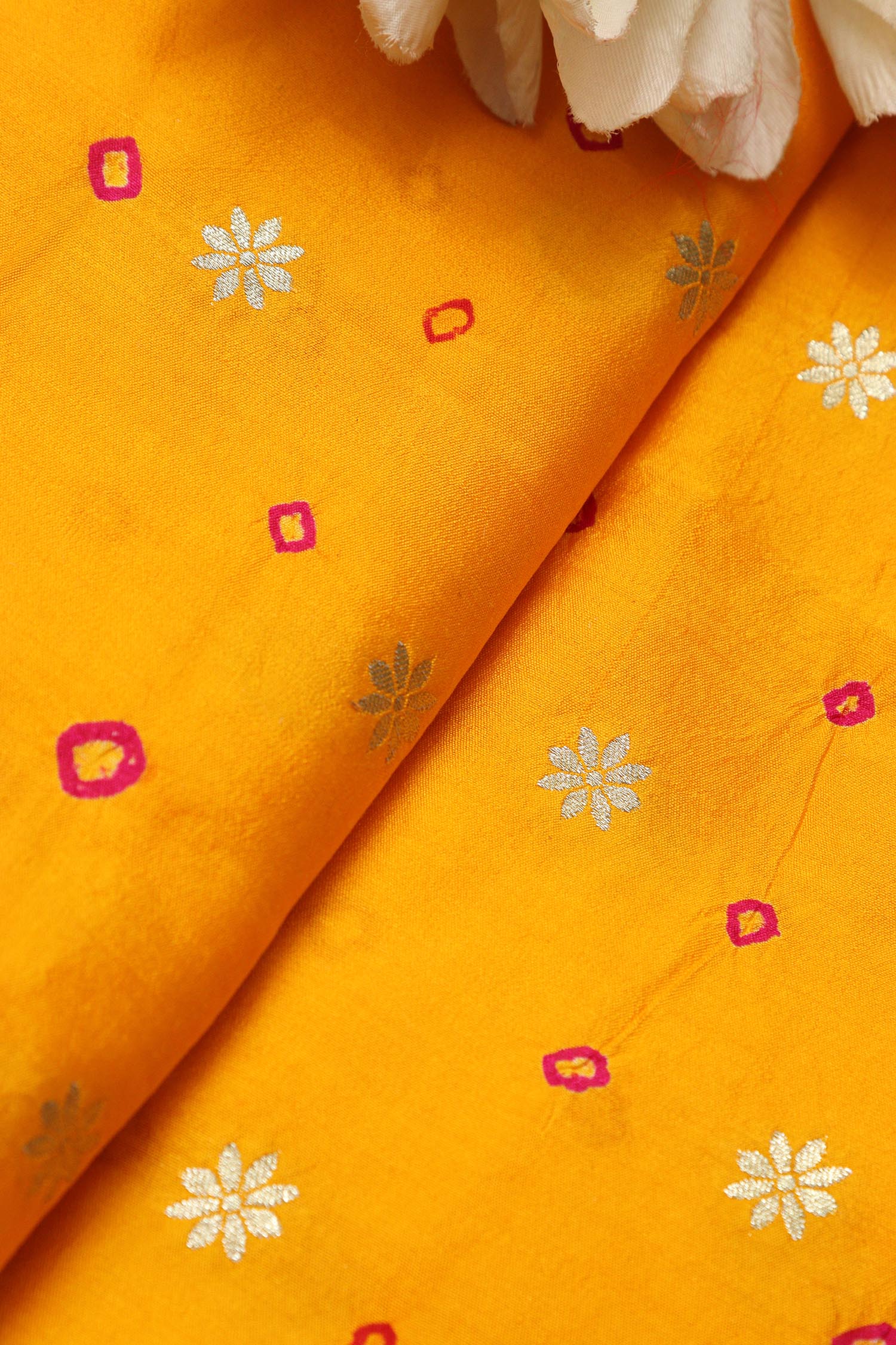 Yellow Banarasi Hand Bandhej Pure Chiniya Silk Fabric ( 2.5 Mtr ) - Luxurion World