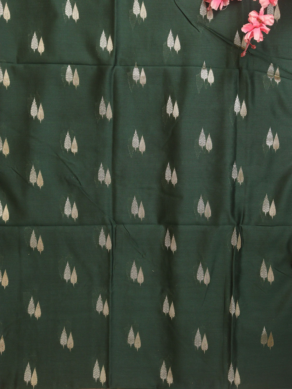 Green Banarasi Chanderi Silk Fabric ( 1 Mtr ) - Luxurion World
