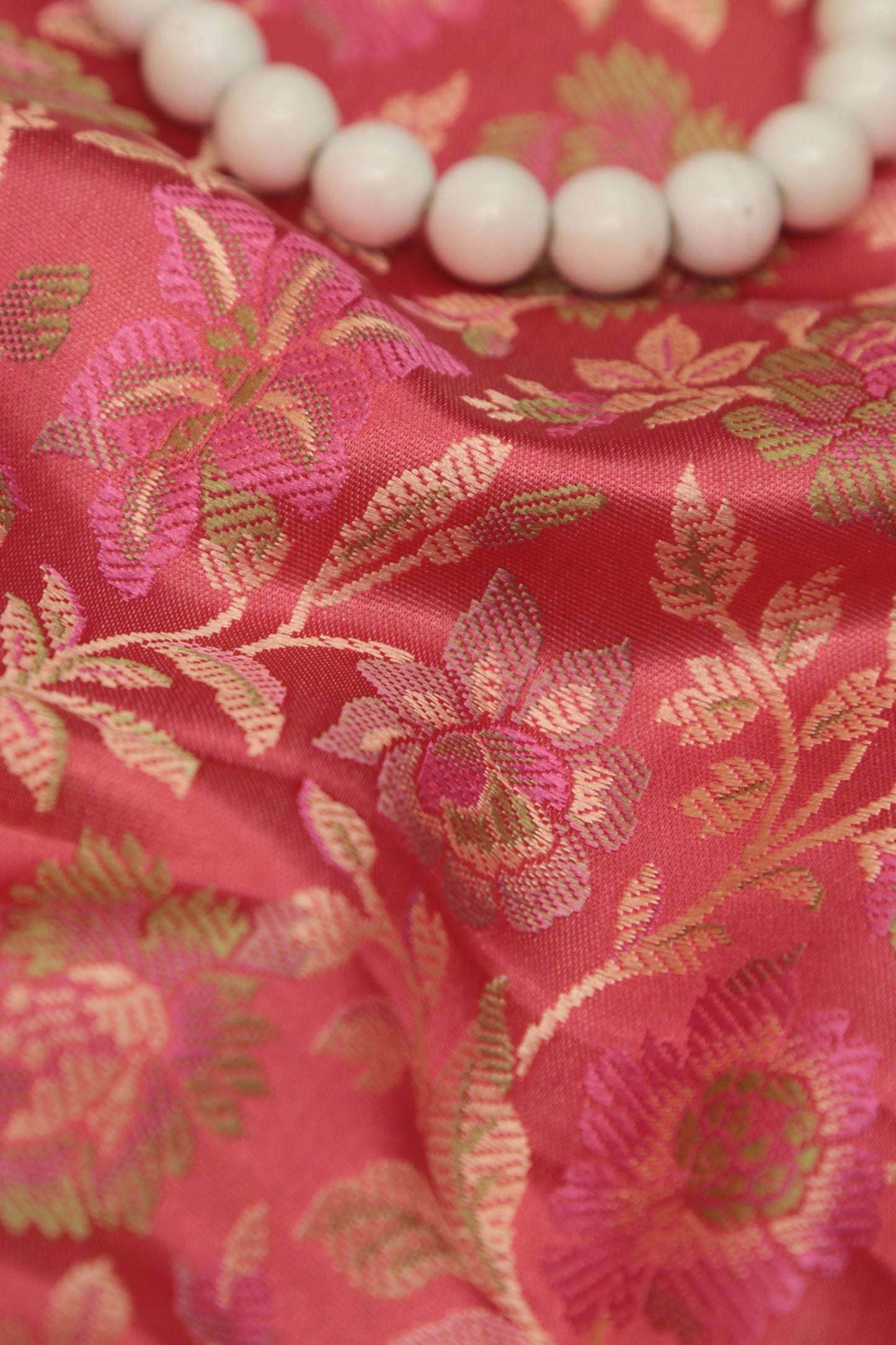 Shop Pink Banarasi Silk Tanchui Jamawar Fabric - 1 Mtr - Luxurion World