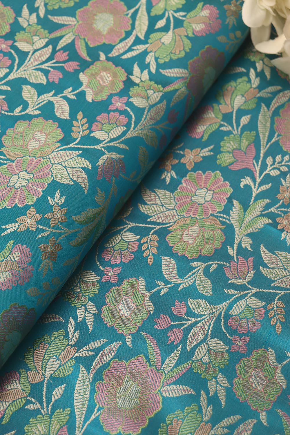 Shop exquisite Blue Banarasi Silk Tanchui Jamawar Fabric (1 Mtr) - Luxurion World