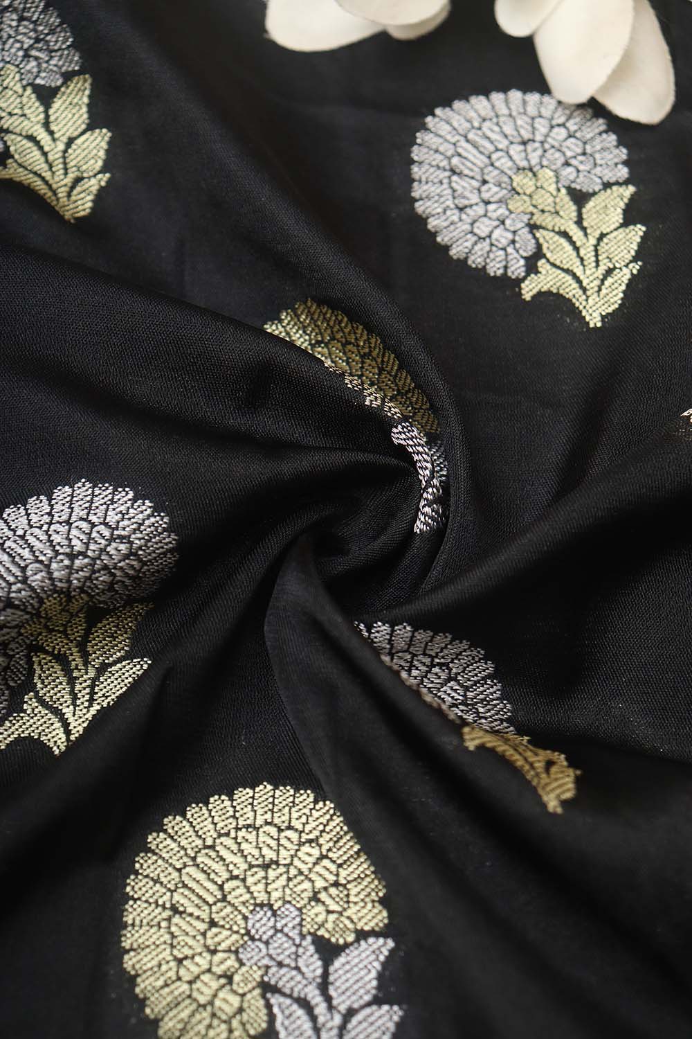 Black Banarasi Silk Sona Roopa Fabric ( 0.5 Mtr ) - Luxurion World