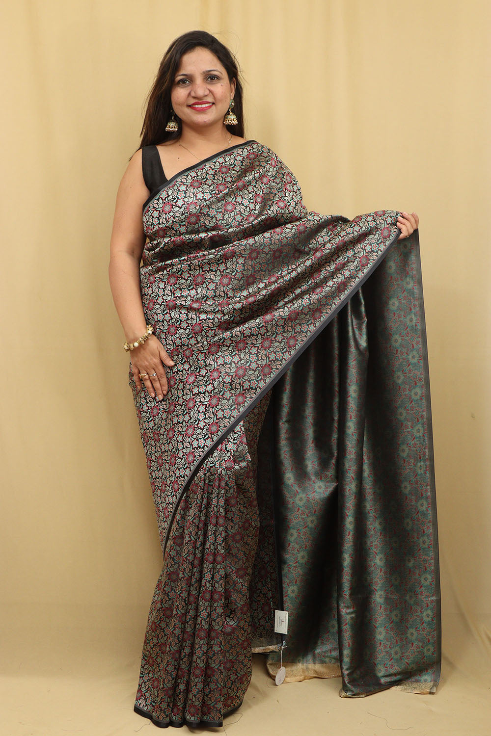 Elegant Black Banarasi Silk Tanchui Jamawar Brocade Saree - Luxurion World