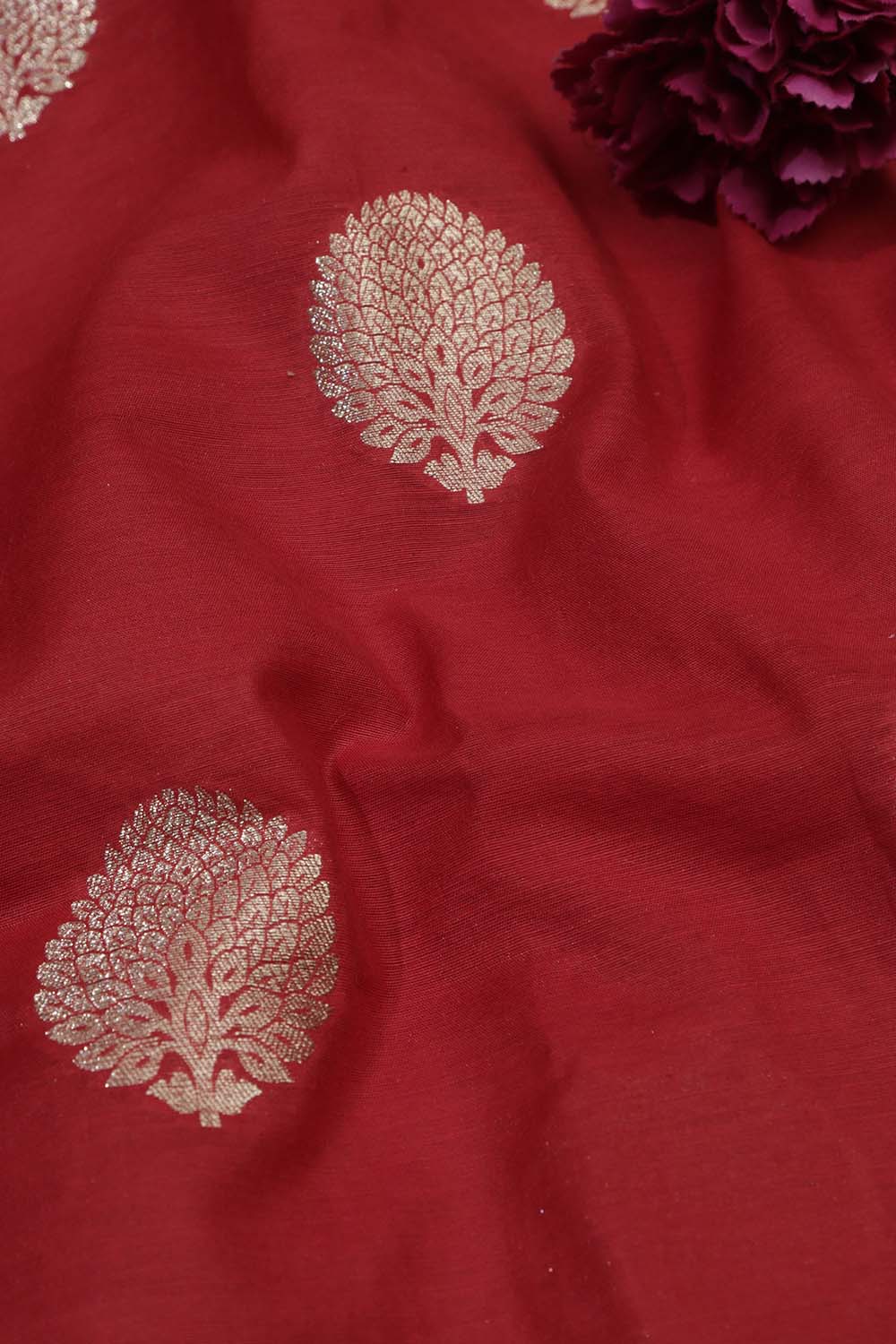 Exquisite Red Banarasi Chanderi Silk Fabric ( 0.5 Mtr ) - Luxurion World