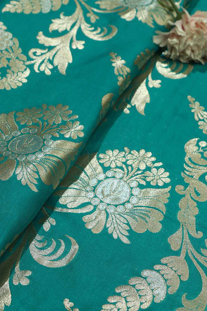 Stunning Green Banarasi Silk Fabric - 1 Mtr - Luxurion World
