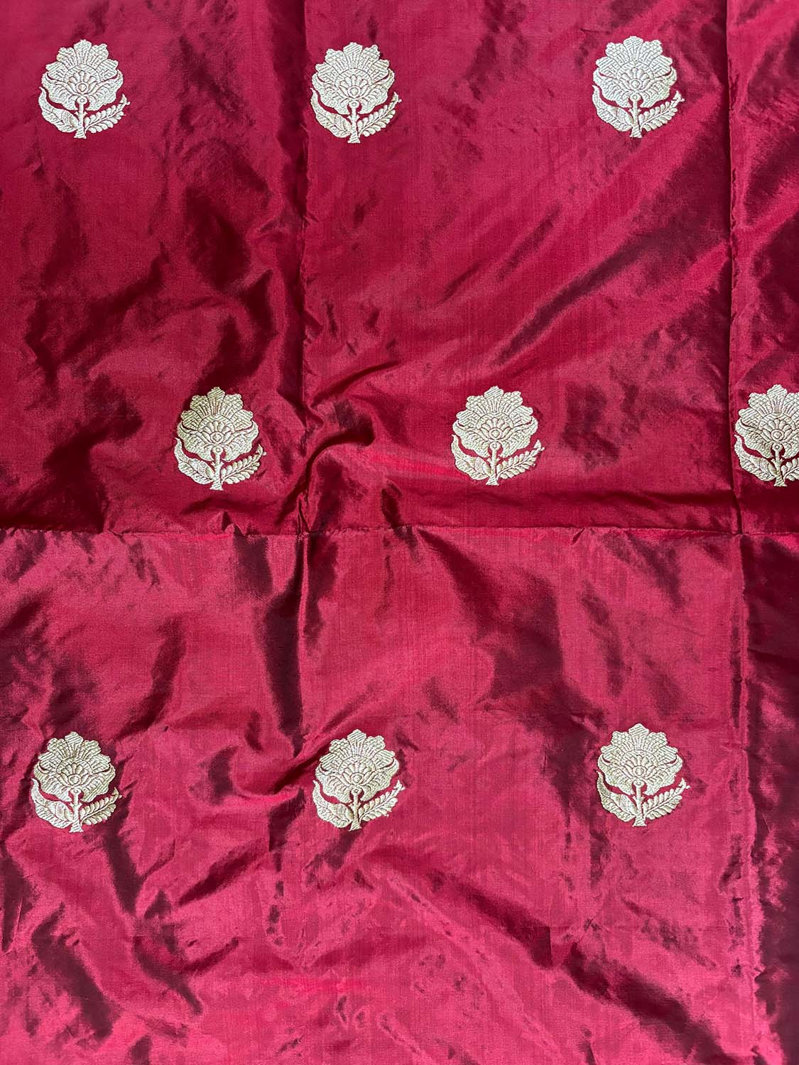 Elegant Maroon Banarasi Pure Katan Silk Fabric ( 1 Mtr) - Luxurion World
