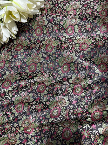 Elegant Black Banarasi Silk Tanchui Fabric ( 1 Mtr ) - Luxurion World