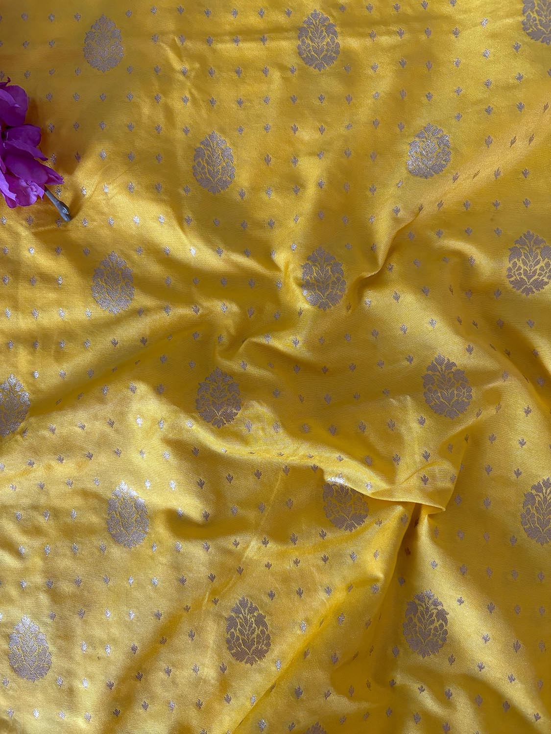Yellow Banarasi Silk Fabric ( 1 Mtr ) - Luxurion World