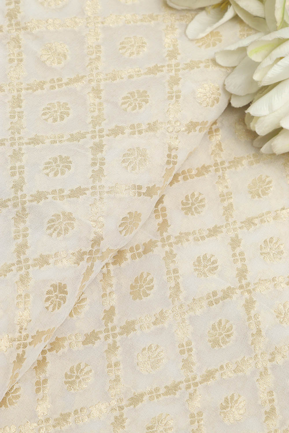 Dyeable Banarasi Handloom Pure Georgette Fabric ( 1 Mtr ) - Luxurion World