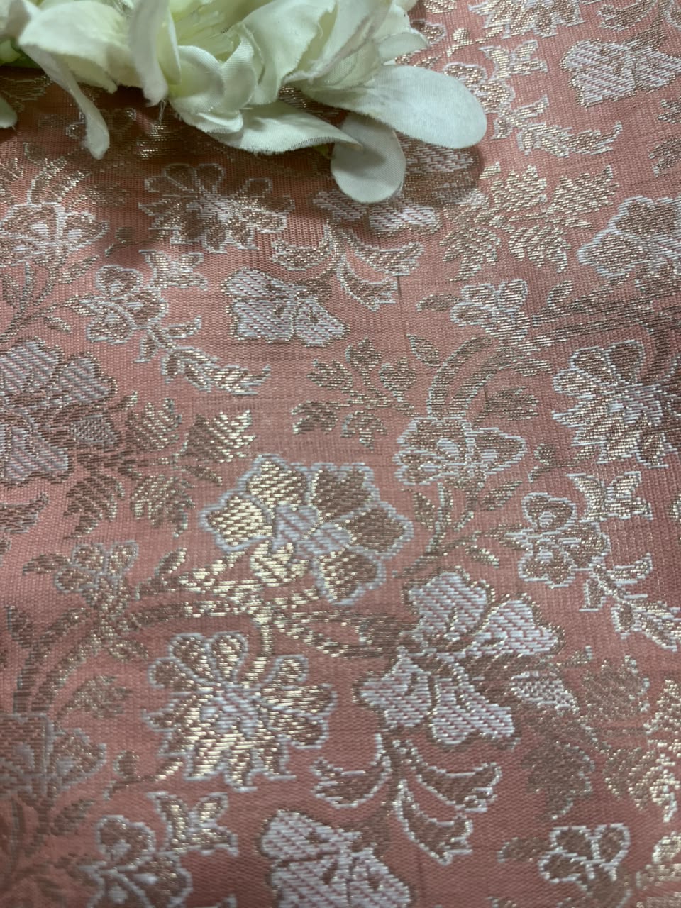 Pink Banarasi Silk Brocade Fabric Flower Design ( 1 Mtr )