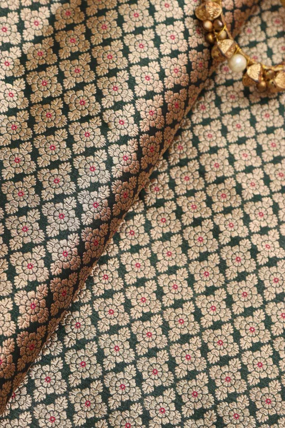 Green Banarasi Handloom Pure Katan Silk Fabric ( 1 Mtr ) - Luxurion World