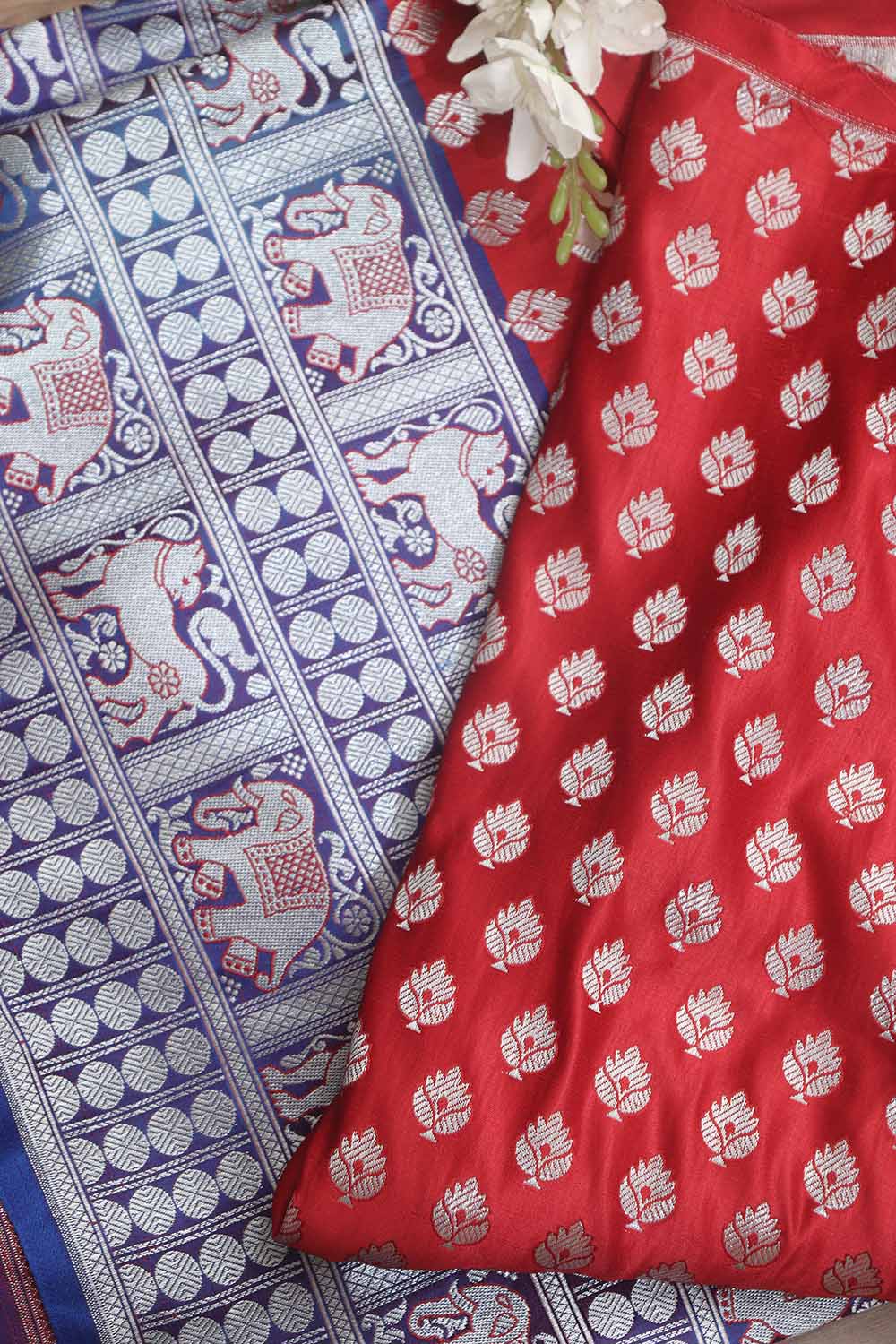 Red Banarasi Silk Big Border Fabric ( 1 Mtr ) - Luxurion World