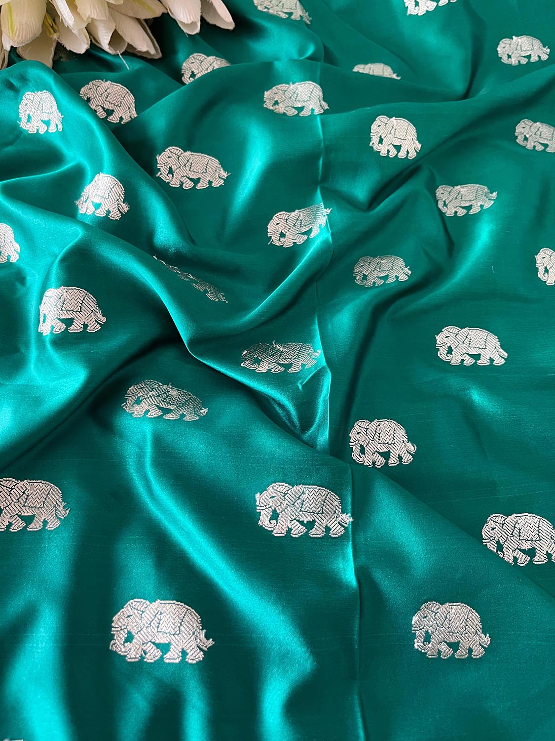 Green Banarasi Mashru Silk Elephant Design Fabric ( 1 Mtr ) - Luxurion World