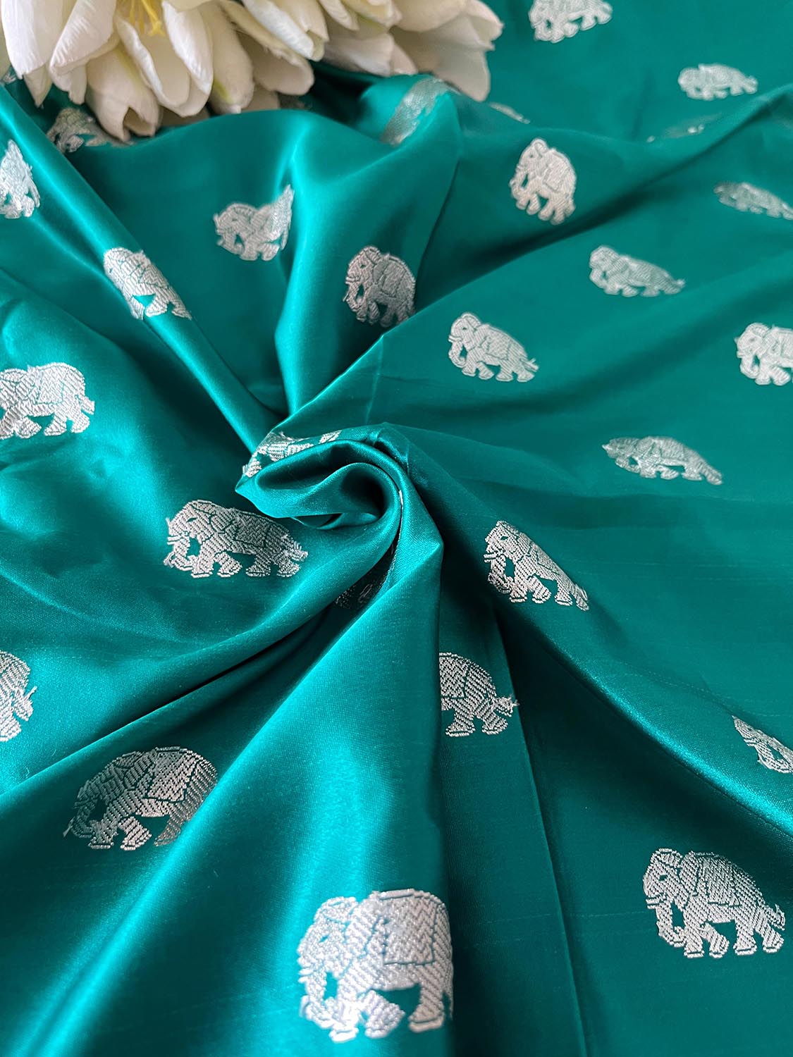 Green Banarasi Mashru Silk Elephant Design Fabric ( 1 Mtr ) - Luxurion World