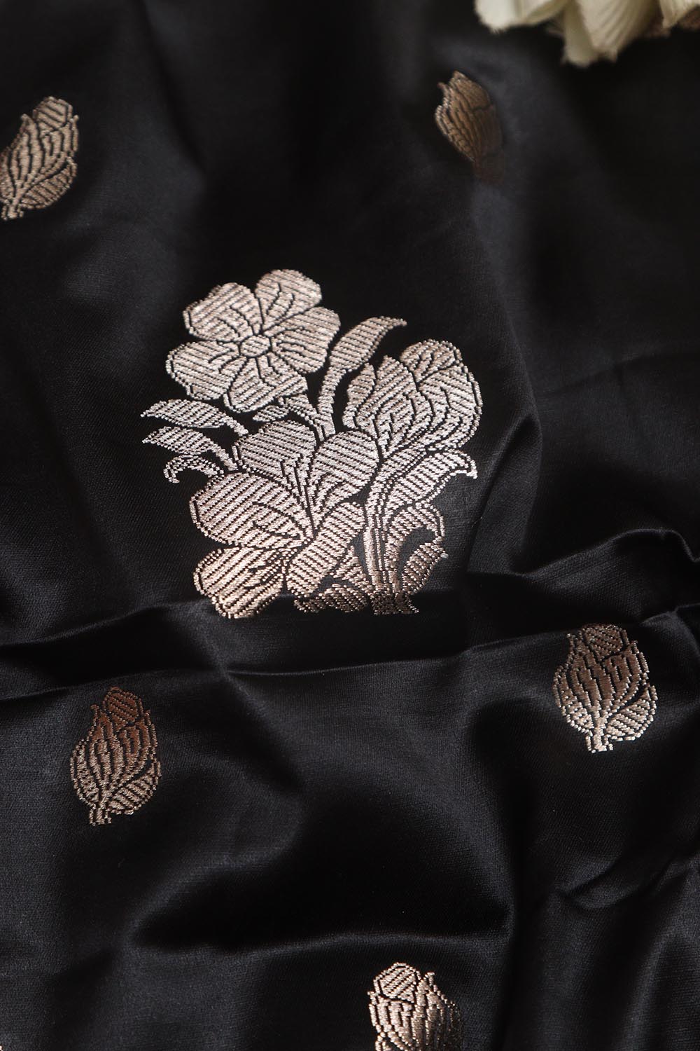 Black Banarasi Mashru Silk Flower Design Fabric ( 1 Mtr ) - Luxurion World